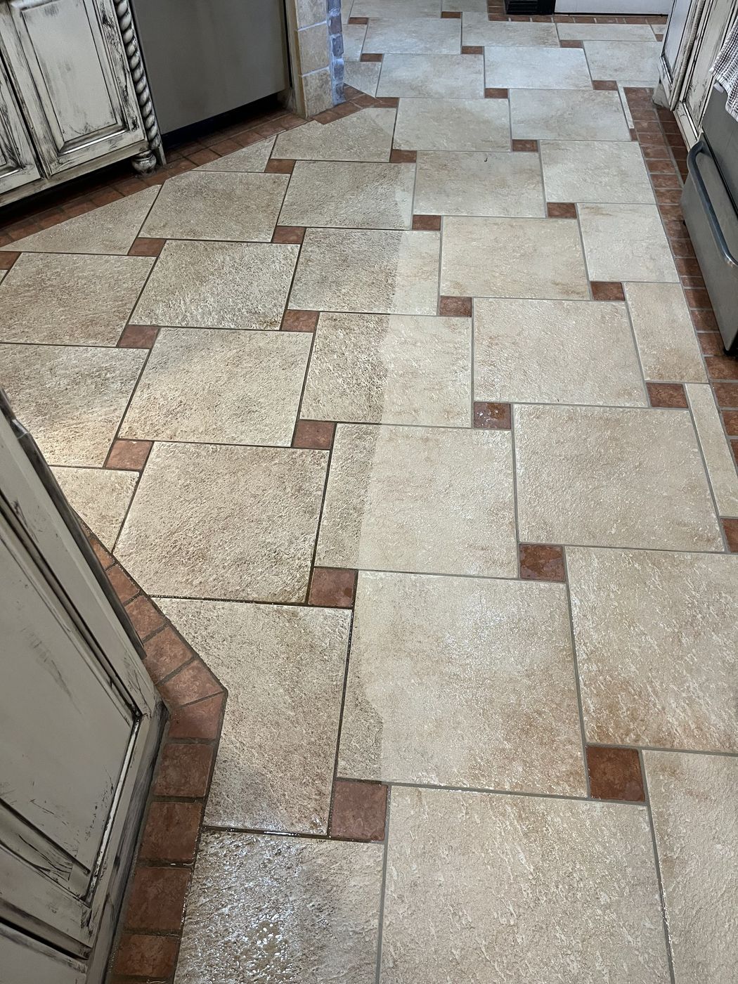 Residential kitchen tile, before and after cleaning
