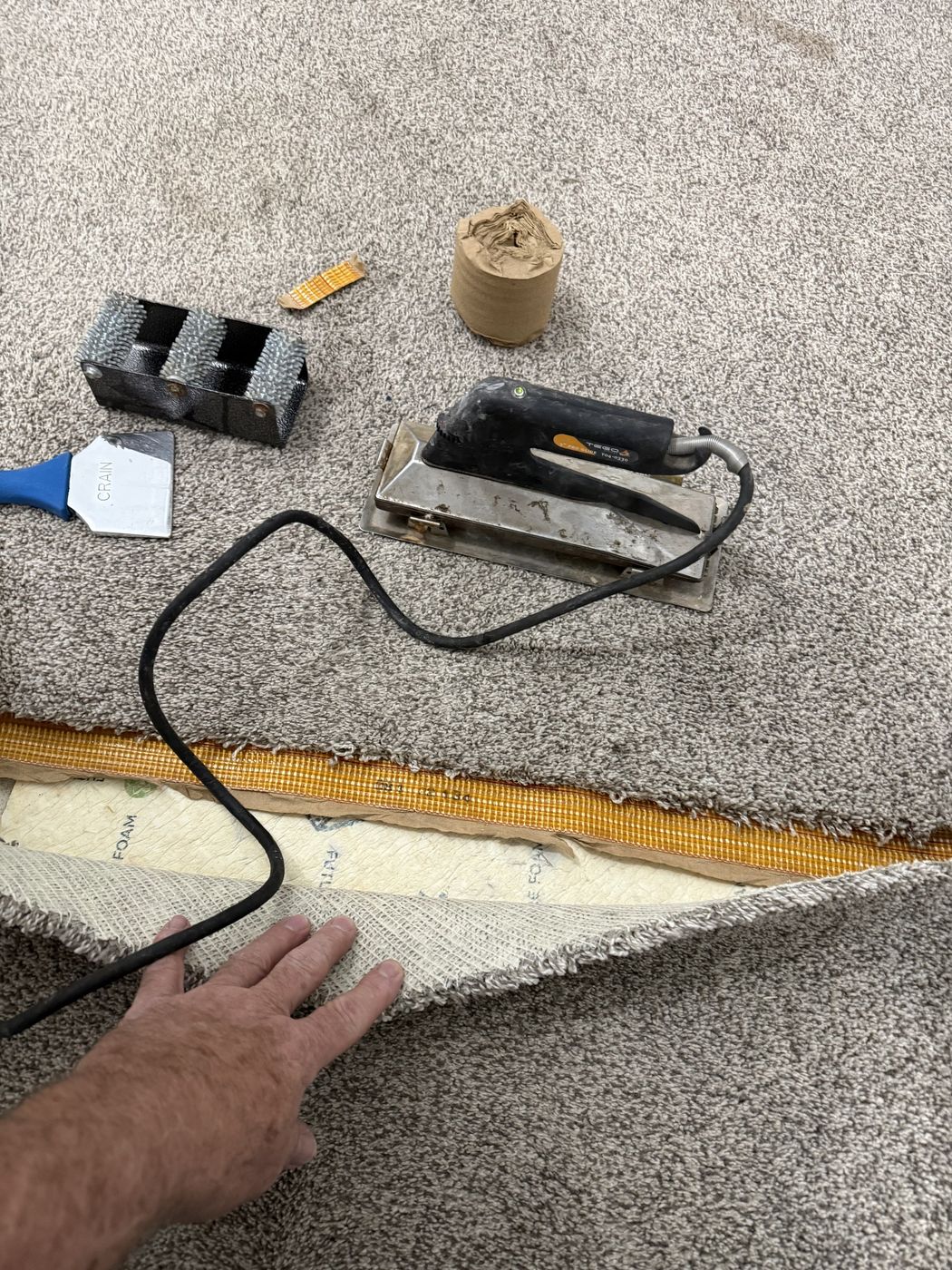 Carpet seam repair
